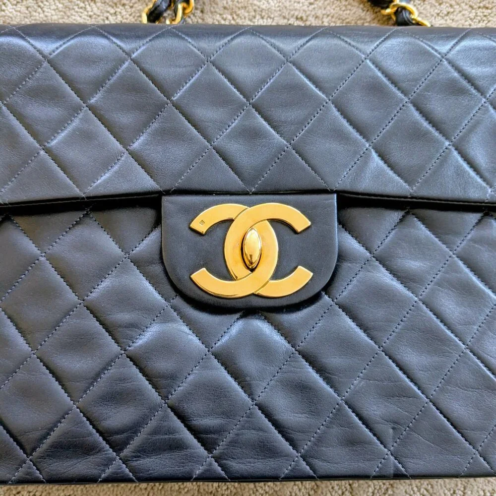Chanel Vintage Maxi Jumbo Classic Flap Bag Lambskin Leather - Picture 4 of 7